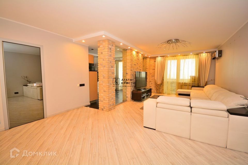 Продаётся 3-комнатная квартира, 116 м²