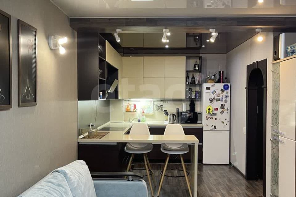 Продаётся 2-комнатная квартира, 53.6 м²