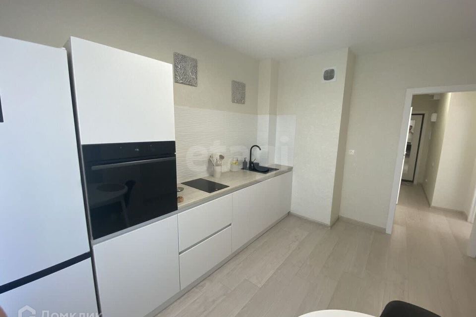 Продаётся 1-комнатная квартира, 46.7 м²