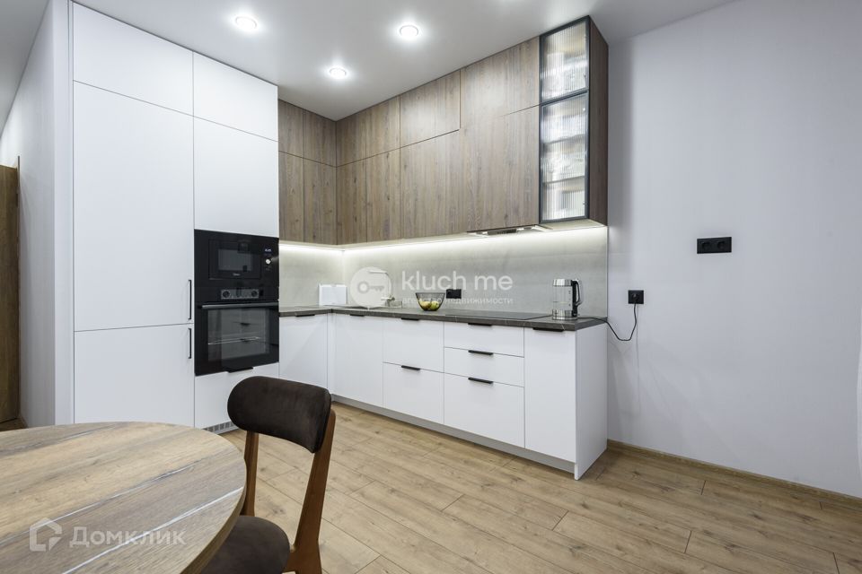 Продаётся 2-комнатная квартира, 68.2 м²