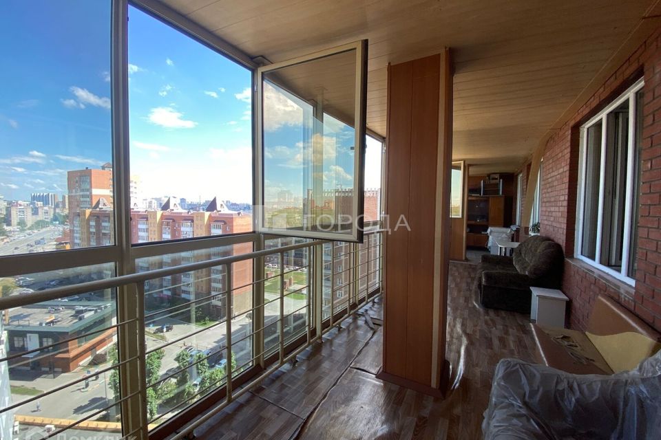 Продаётся 3-комнатная квартира, 92 м²