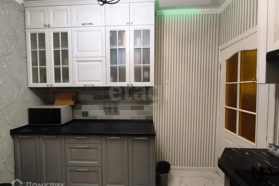 Продаётся 2-комнатная квартира, 65 м²