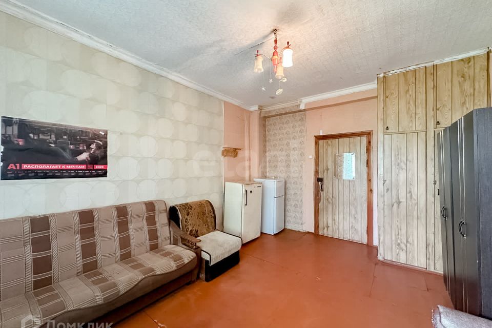 Продаётся комната в 6-комн. квартире, 19.3 м²