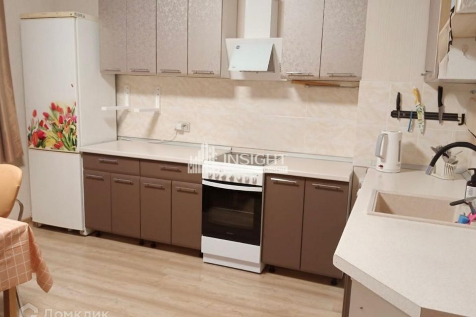 Продаётся 1-комнатная квартира, 43.2 м²