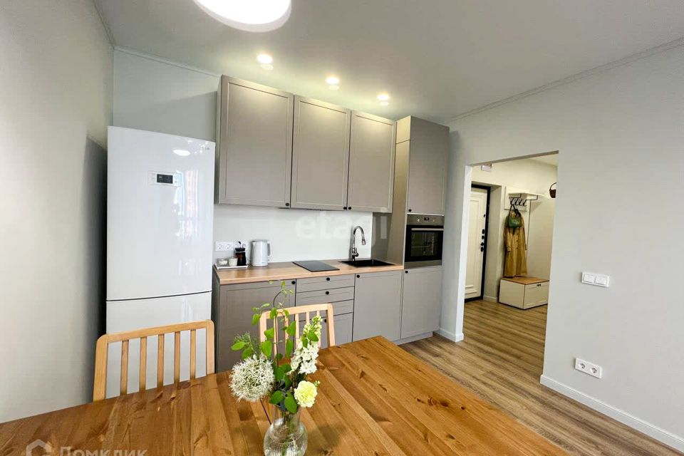 Продаётся 2-комнатная квартира, 56 м²