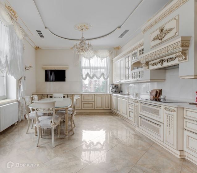 Сдаётся 7-комнатная квартира, 350 м²