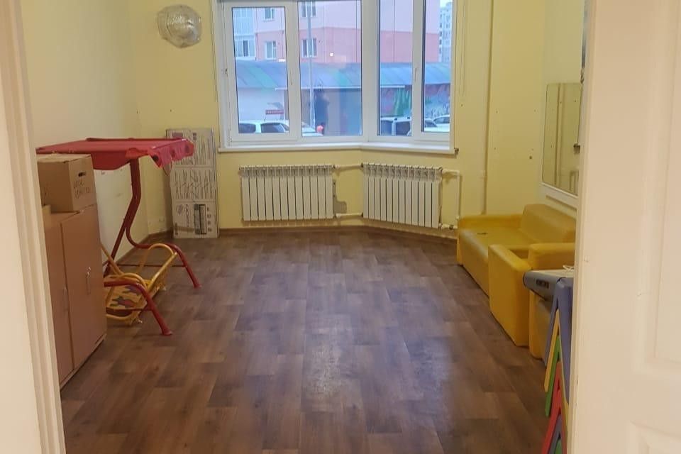 Продаётся 3-комнатная квартира, 103.2 м²