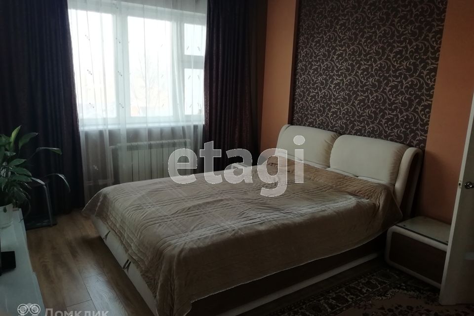 Продаётся 3-комнатная квартира, 75.8 м²