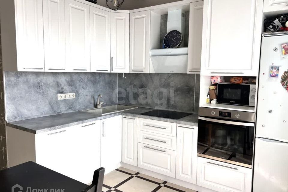Продаётся 1-комнатная квартира, 41.4 м²