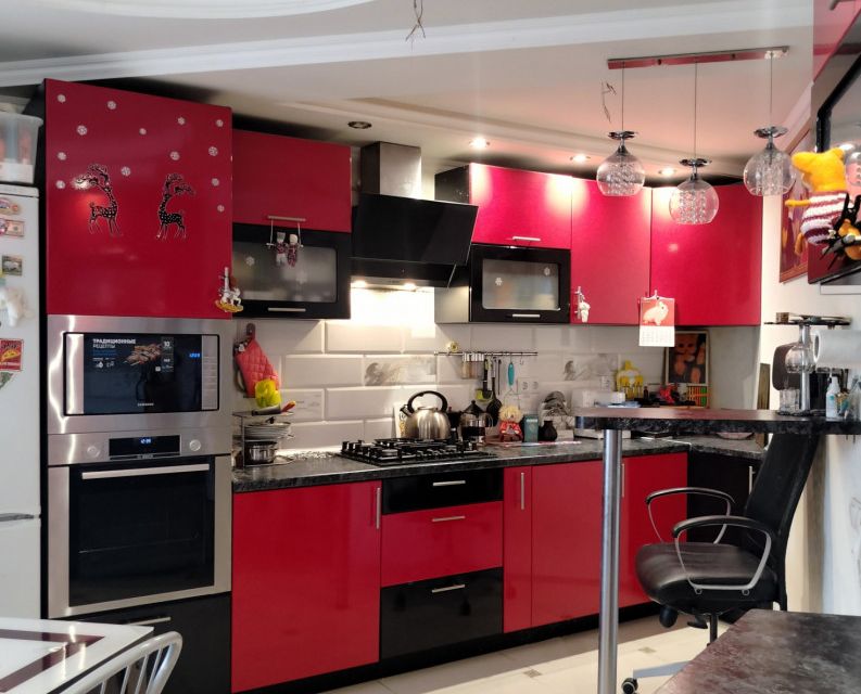 Продаётся 3-комнатная квартира, 97.9 м²