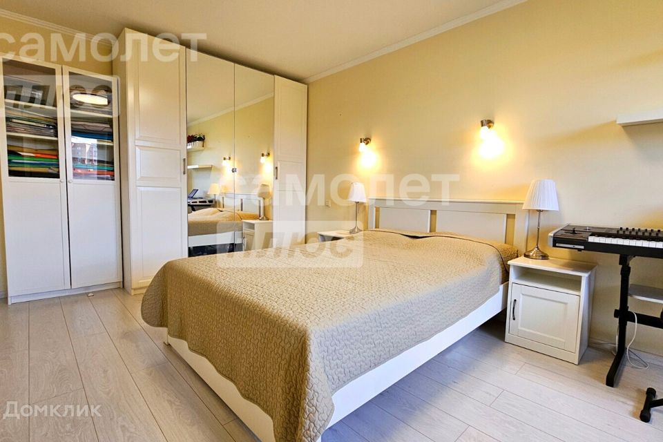 Продаётся 6-комнатная квартира, 166.7 м²