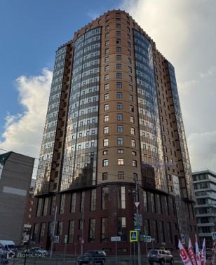 Продаётся 1-комнатная квартира, 122.9 м²