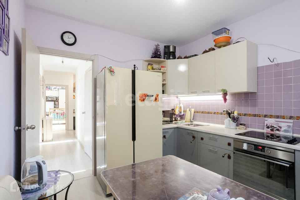 Продаётся 3-комнатная квартира, 64 м²