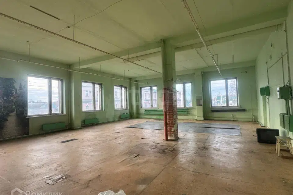 Продаётся помещение своб. назначения, 2000 м²