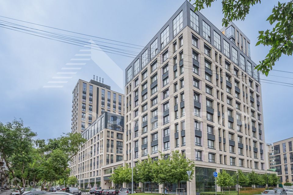 Продаётся 3-комнатная квартира, 111.4 м²
