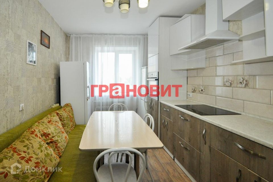 Продаётся 3-комнатная квартира, 76.8 м²