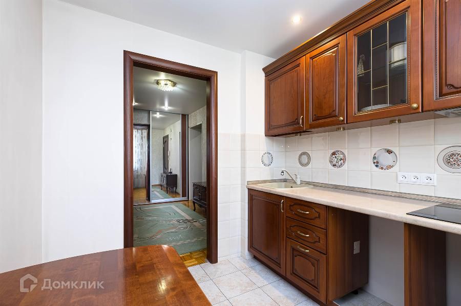 Продаётся 4-комнатная квартира, 74 м²