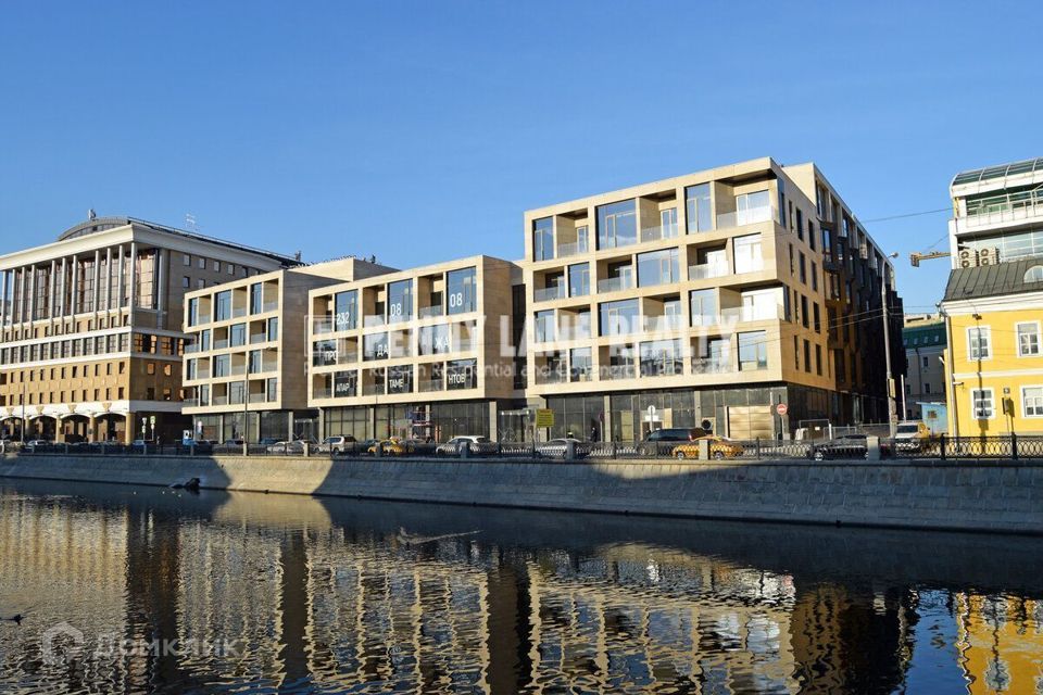 Продаётся 3-комнатная квартира, 125 м²