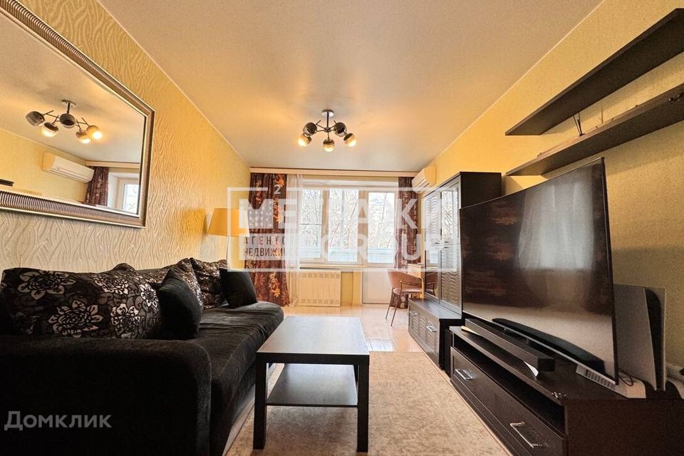 Продаётся 3-комнатная квартира, 57 м²