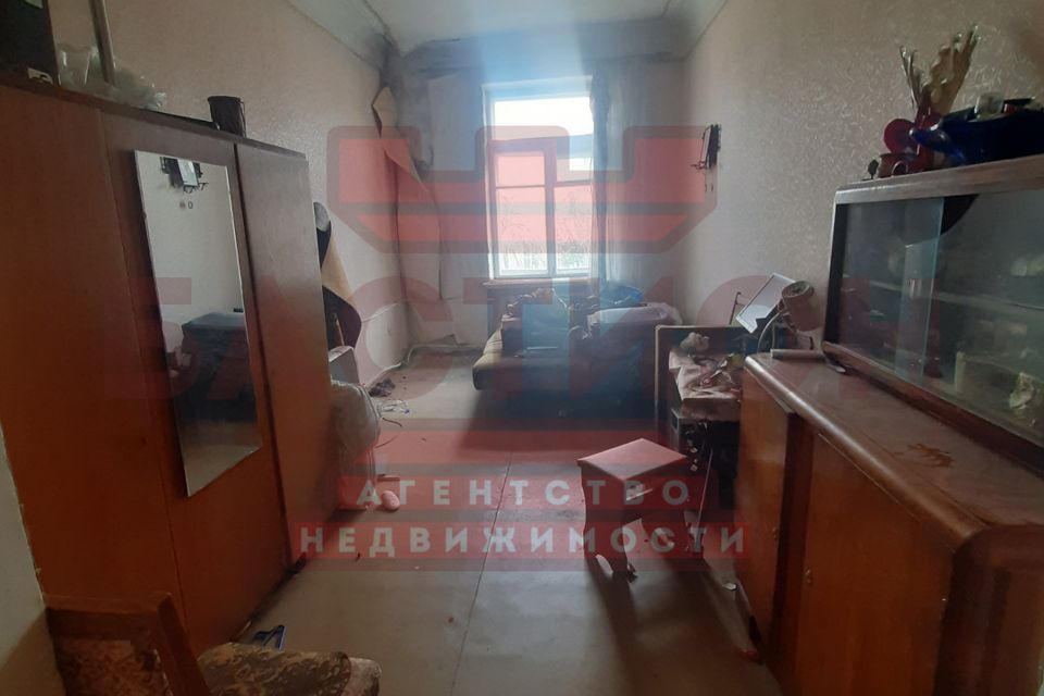 Продаётся 4-комнатная квартира, 102.7 м²