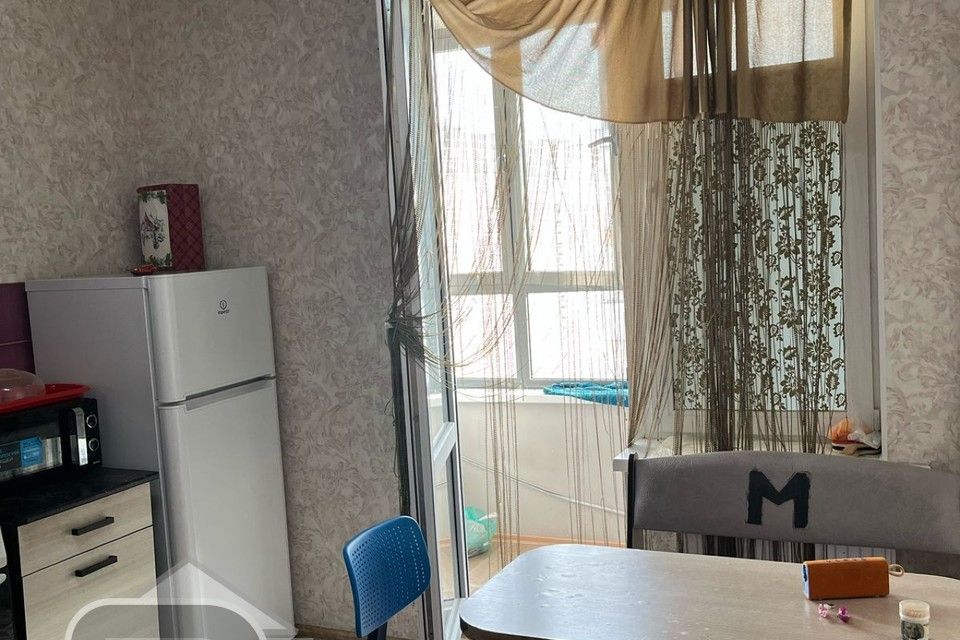 Продаётся 1-комнатная квартира, 37 м²