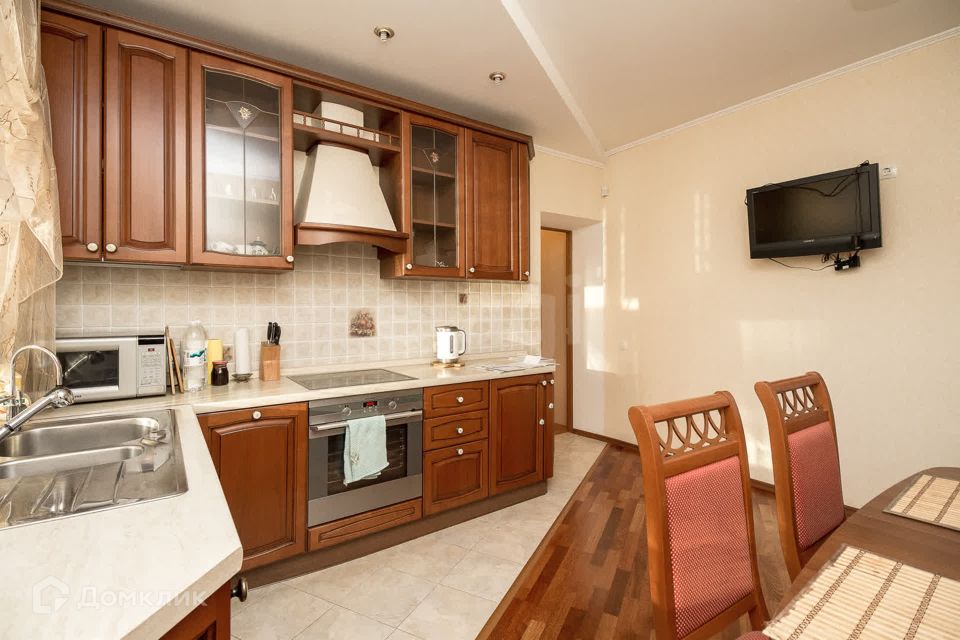 Сдаётся 3-комнатная квартира, 81 м²