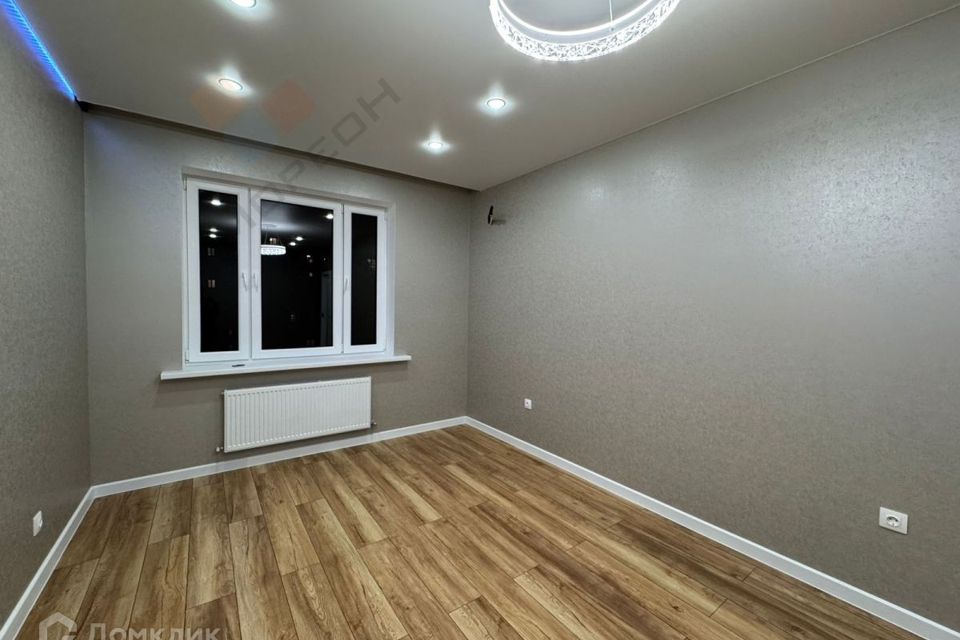 Продаётся 1-комнатная квартира, 37.9 м²