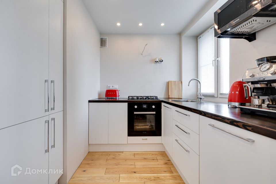 Продаётся 3-комнатная квартира, 57 м²