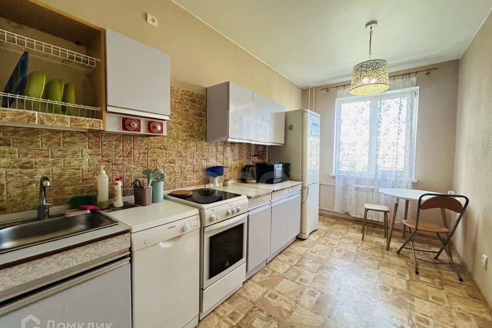 Сдаётся 2-комнатная квартира, 56 м²