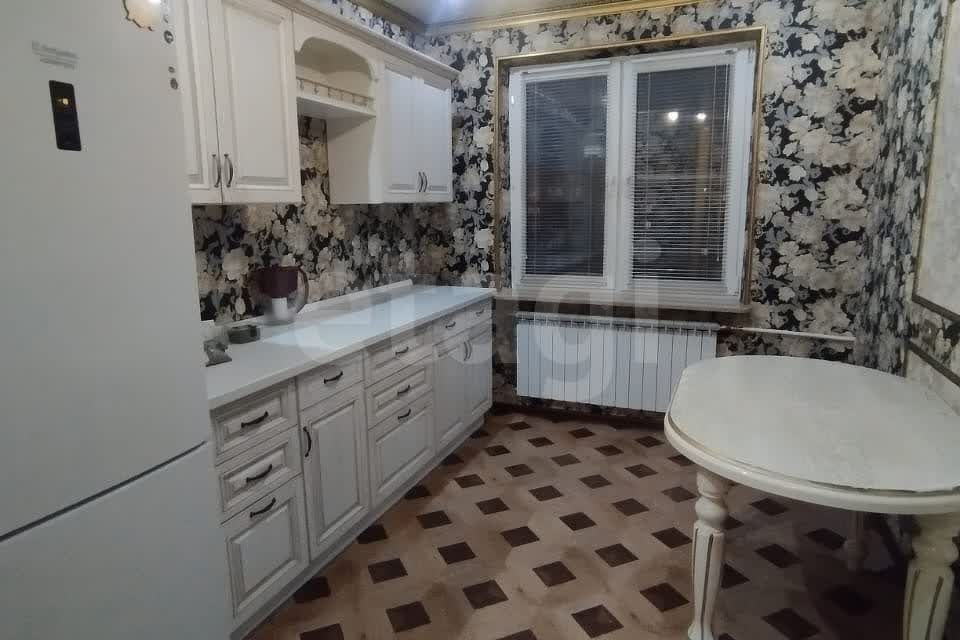 Сдаётся 2-комнатная квартира, 59.7 м²