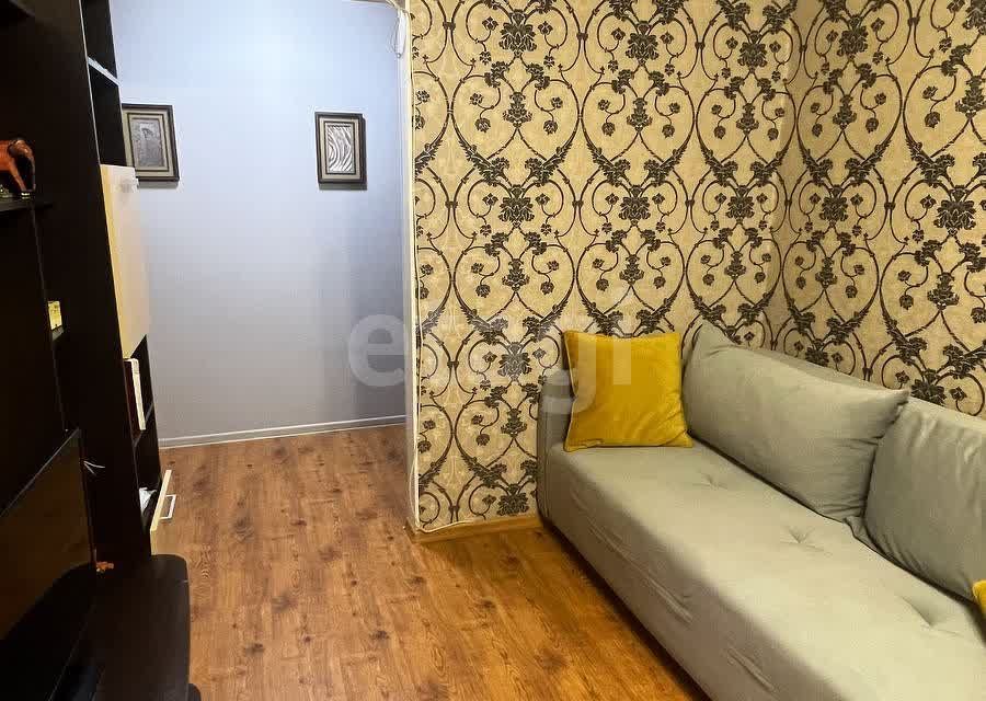 Продаётся 1-комнатная квартира, 35.6 м²