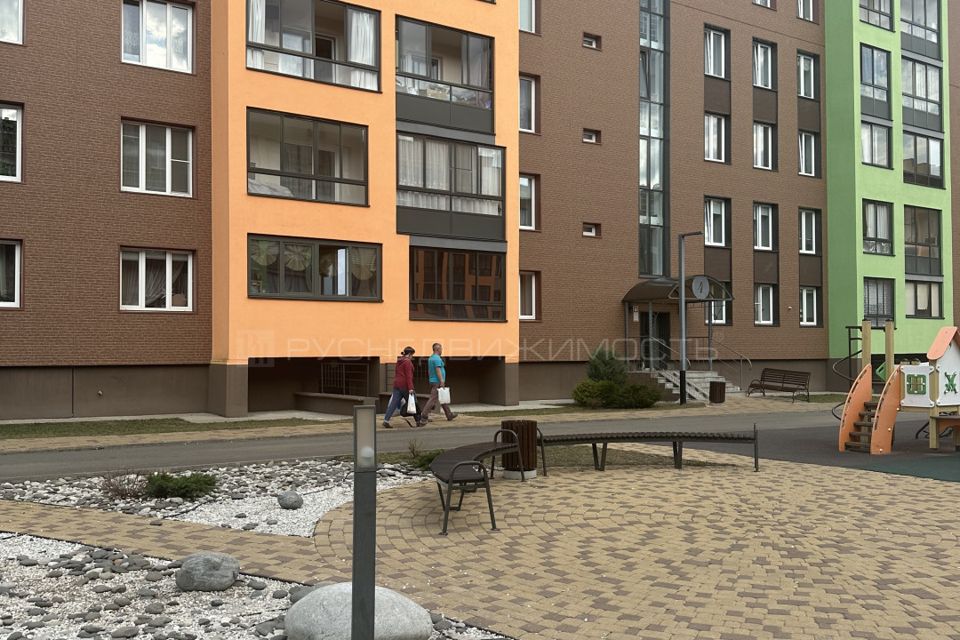 Продаётся 1-комнатная квартира, 43 м²