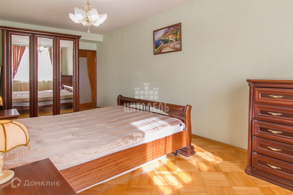 Продаётся 3-комнатная квартира, 90 м²