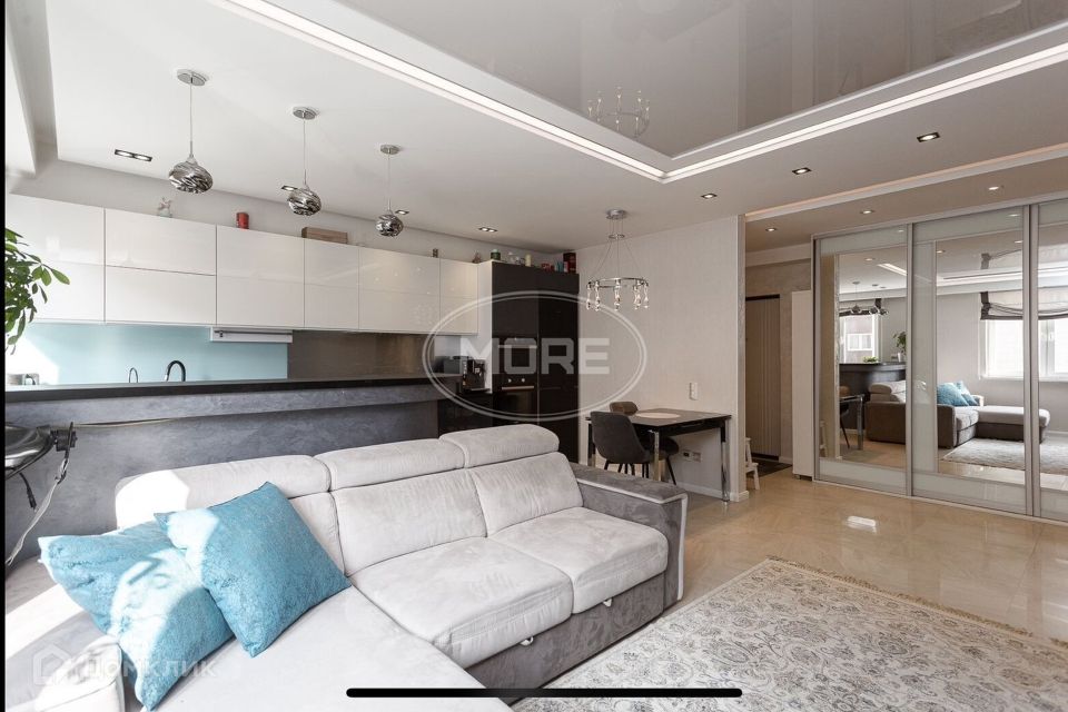Продаётся 3-комнатная квартира, 87 м²