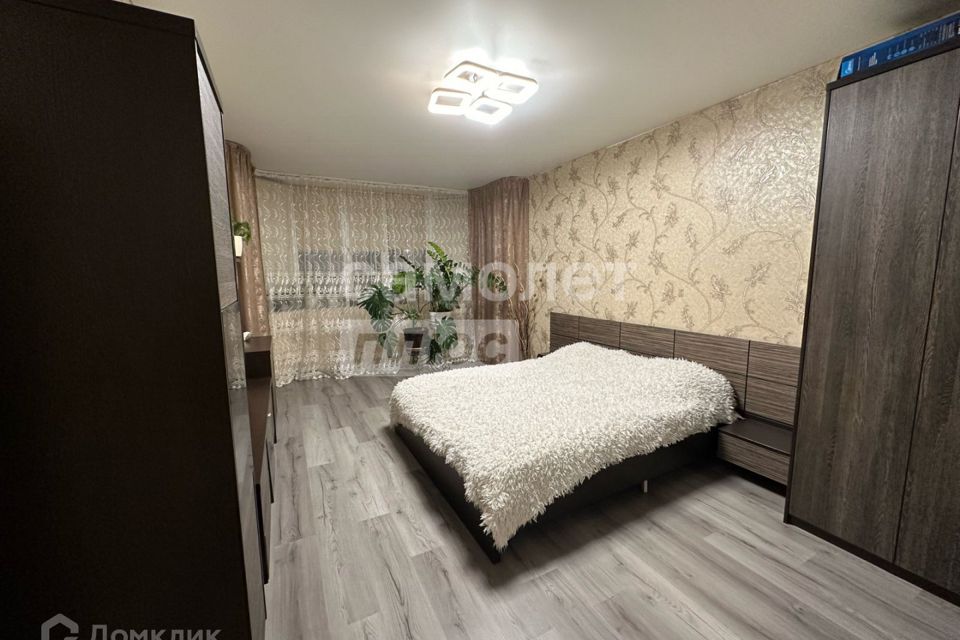 Продаётся 2-комнатная квартира, 75.1 м²