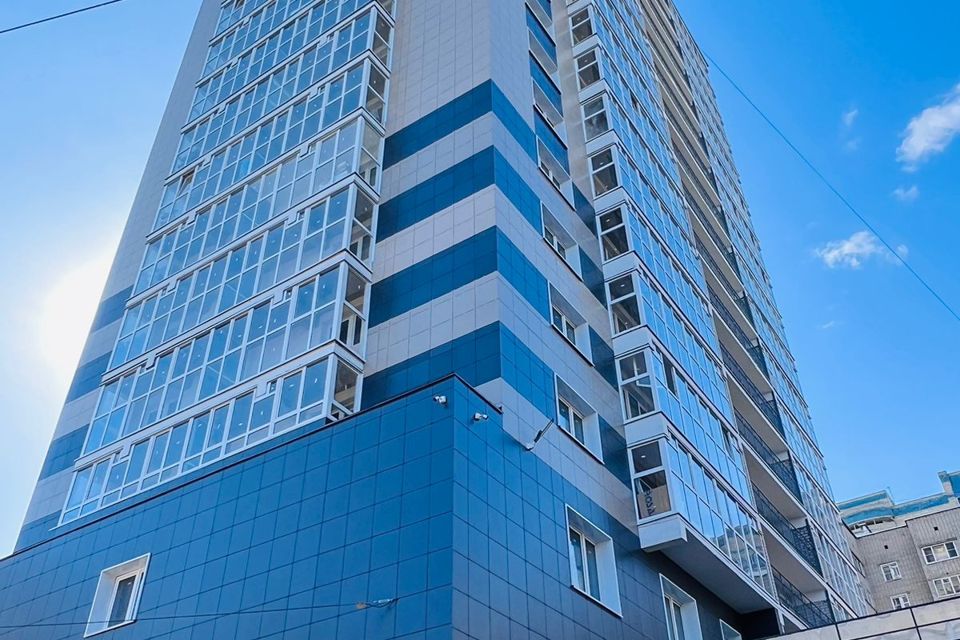 Продаётся 1-комнатная квартира, 77.6 м²