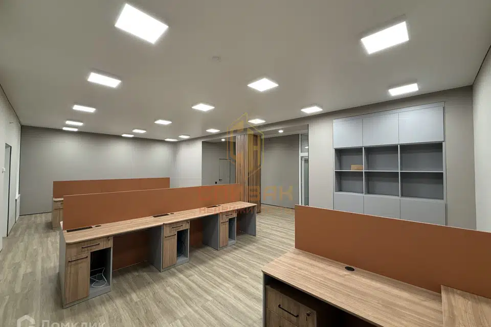 Сдаётся офис, 186 м²