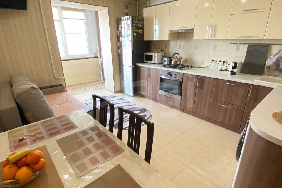 Продаётся 3-комнатная квартира, 63 м²