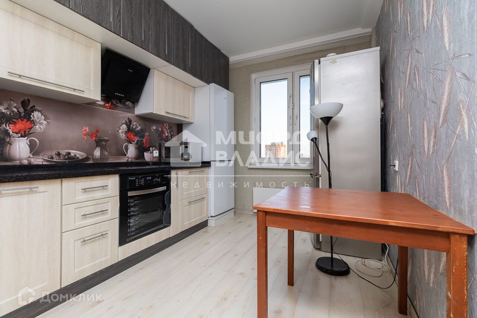 Продаётся 2-комнатная квартира, 66.4 м²