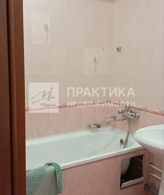 Сдаётся 2-комнатная квартира, 60 м²