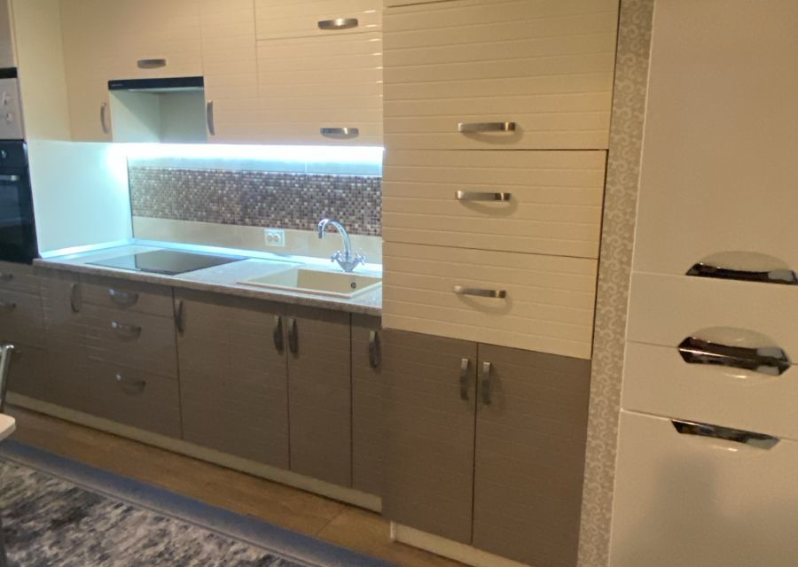 Сдаётся 2-комнатная квартира, 54 м²