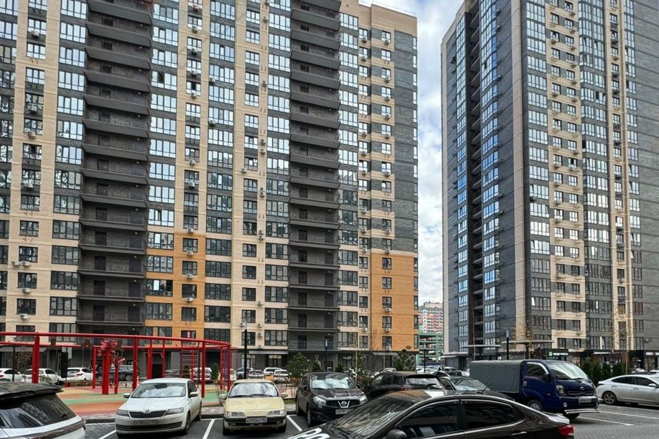 Продаётся 1-комнатная квартира, 40.76 м²