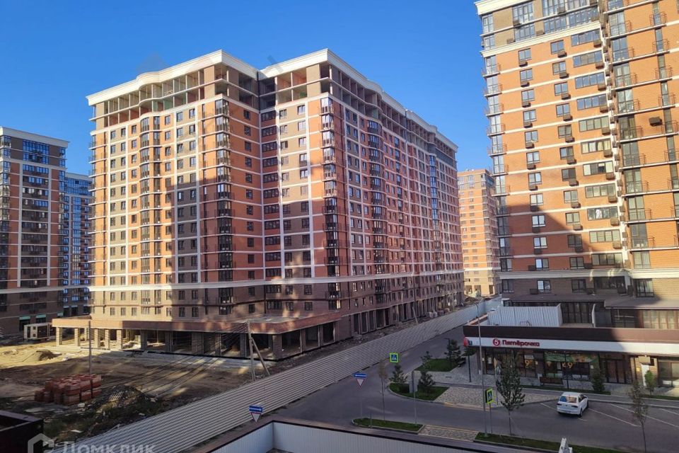 Продаётся 3-комнатная квартира, 69.8 м²