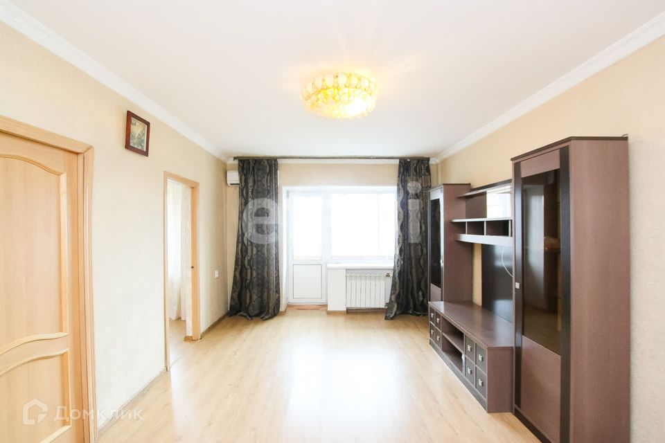 Продаётся 4-комнатная квартира, 63.5 м²