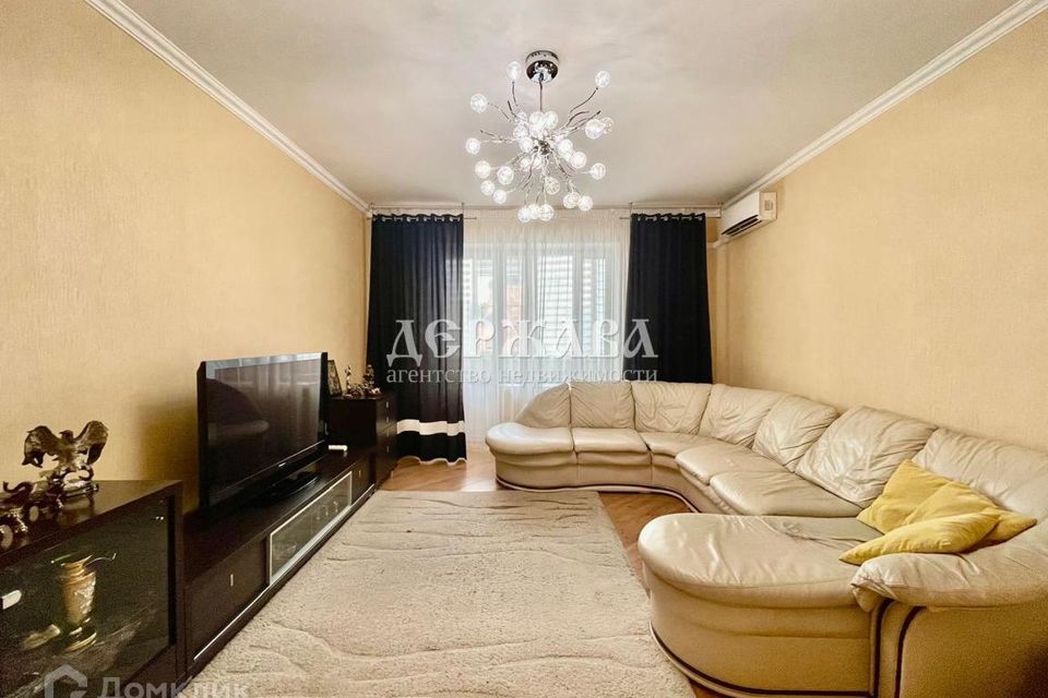 Продаётся 3-комнатная квартира, 100.5 м²