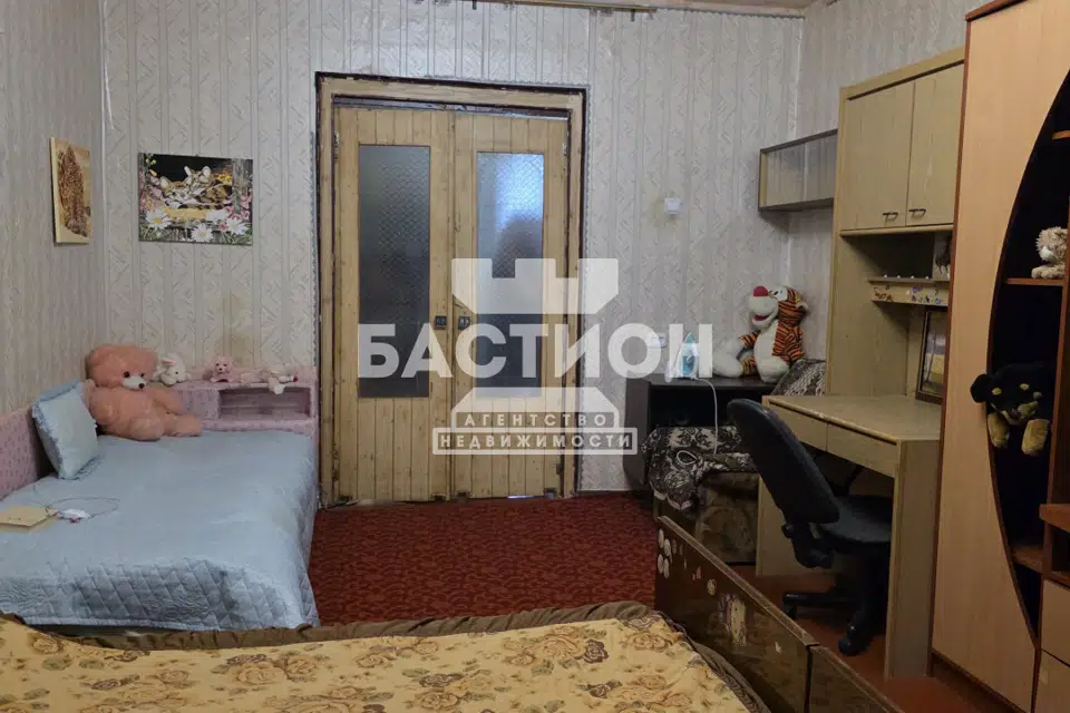 Продаётся 4-комнатная квартира, 96.8 м²