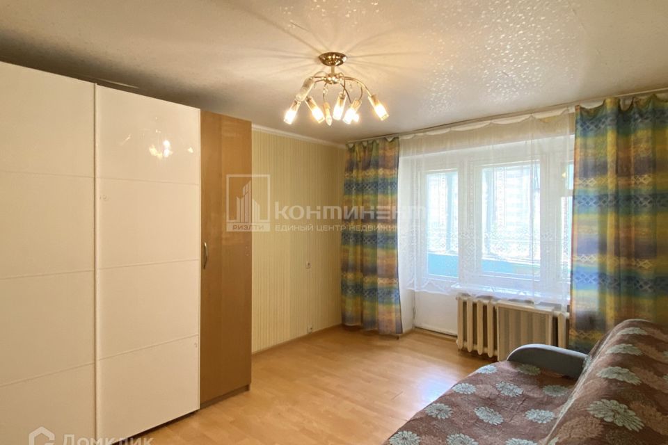 Продаётся 1-комнатная квартира, 38.3 м²