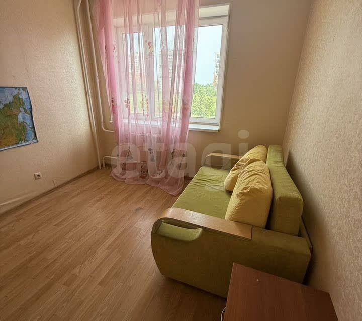 Продаётся 2-комнатная квартира, 58.6 м²
