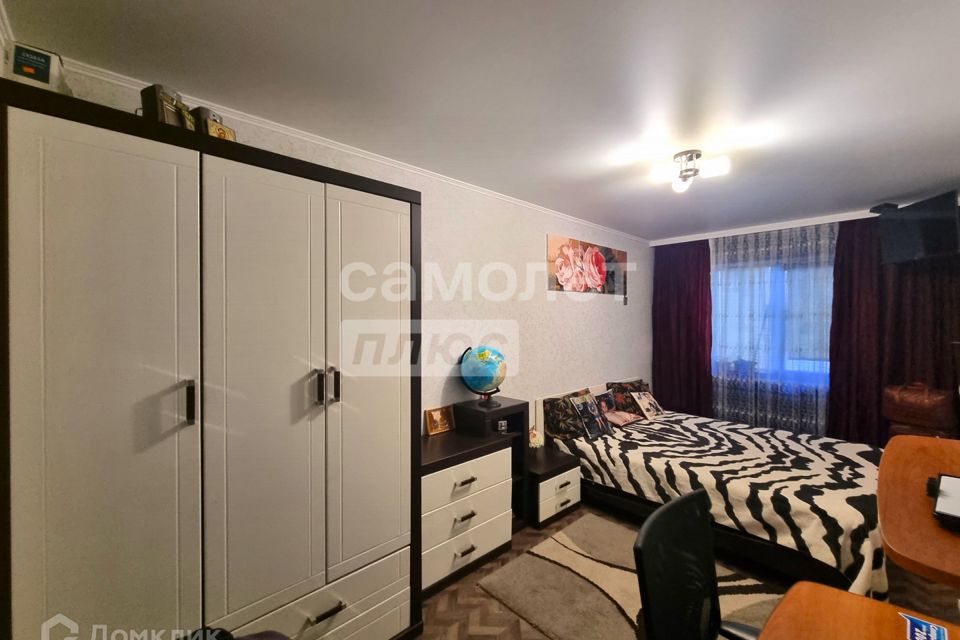 Продаётся 3-комнатная квартира, 57.9 м²