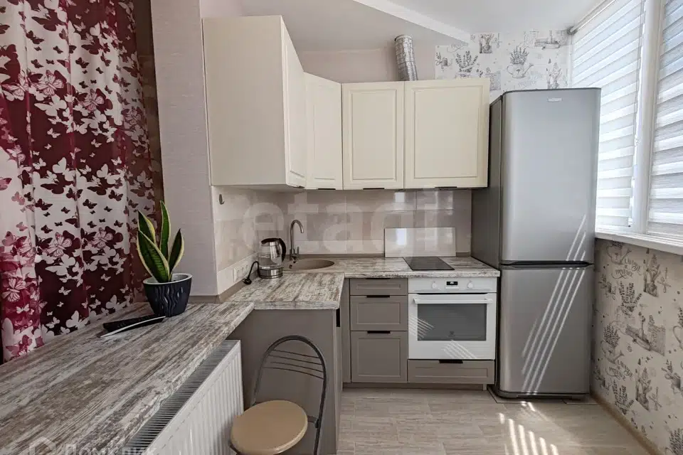Продаётся 1-комнатная квартира, 43 м²